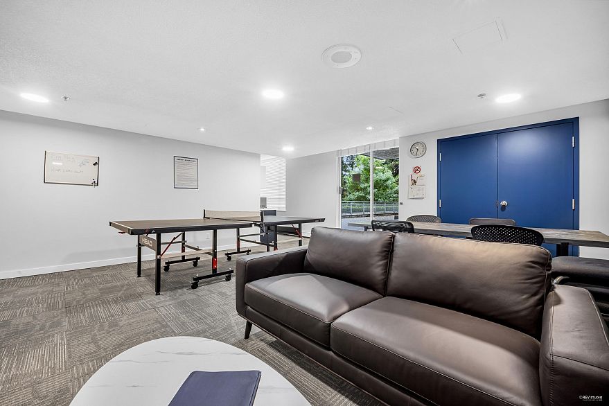 606 3061 E Kent Avenue North