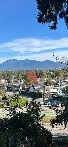 2806 W King Edward Avenue