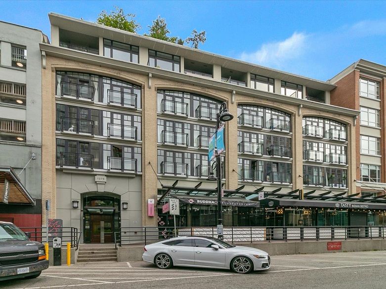 301 1275 Hamilton Street