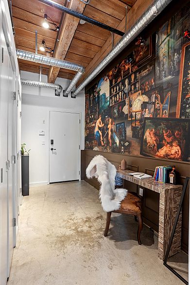 310 55 E Cordova Street