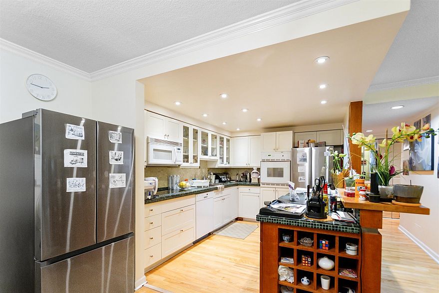 10 1425 Lamey's Mill Road