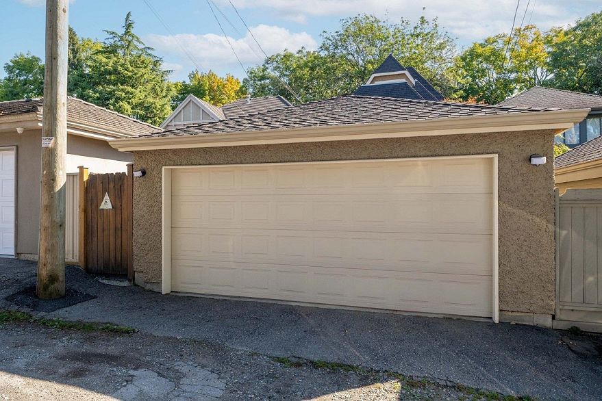 6677 Laburnum Street