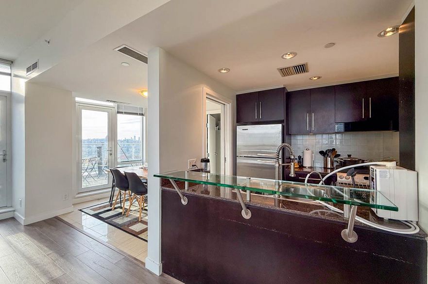 2703 638 BEACH CRESCENT, Vancouver BC V6Z 3H4