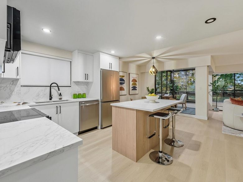 202 1165 Burnaby Street