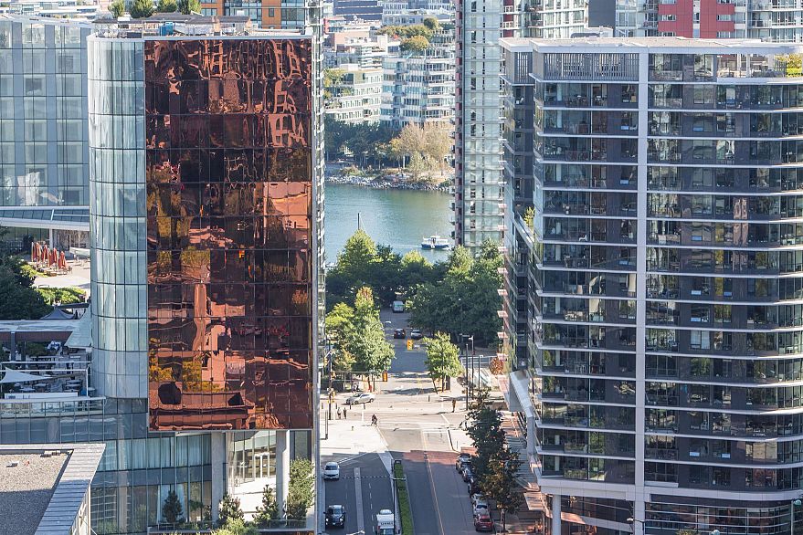 2004 885 Cambie Street