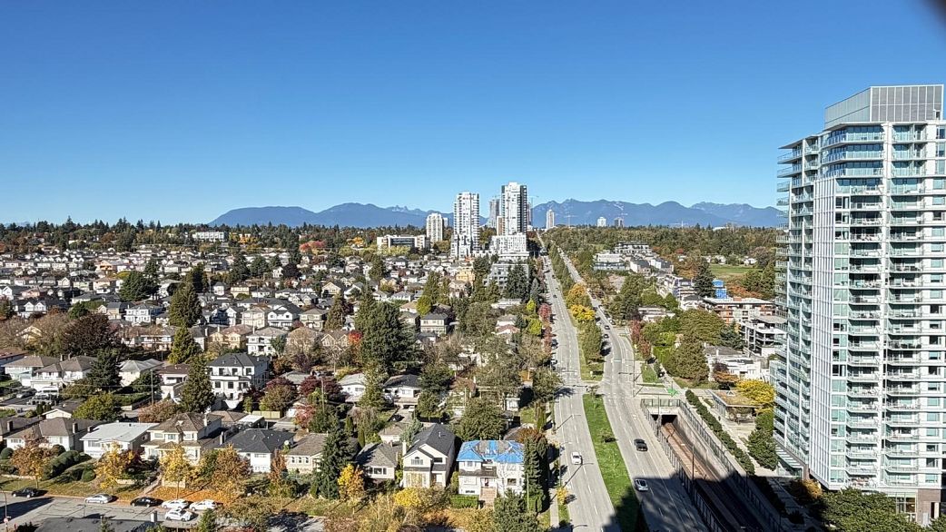 1905 8189 Cambie Street