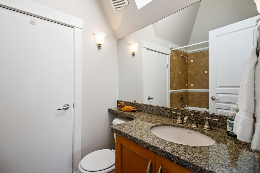 6677 Laburnum Street