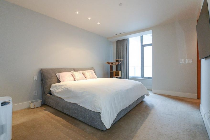 1603 667 Howe Street