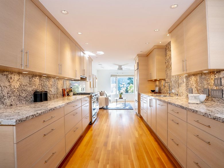 23 4900 Cartier Street