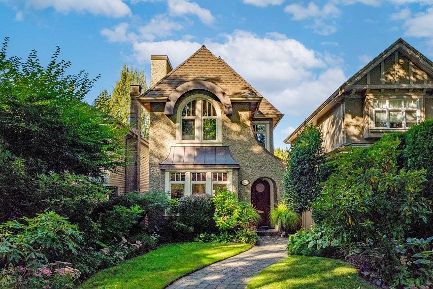 6677 Laburnum Street