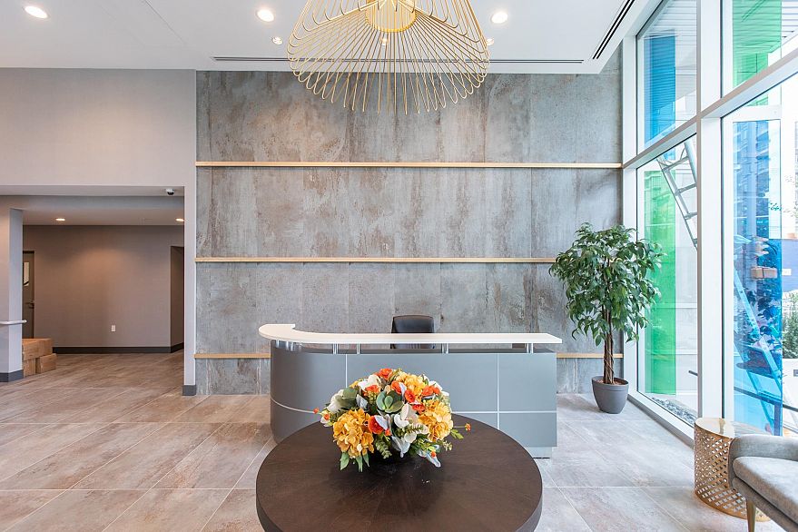 805 1708 Ontario Street