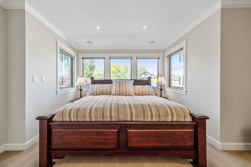 6677 Laburnum Street