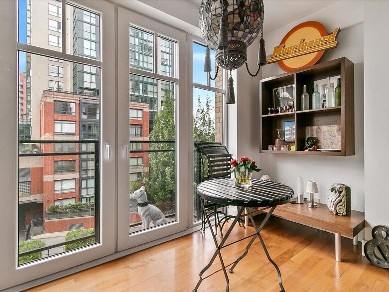 301 1275 Hamilton Street