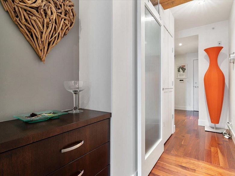 301 1275 Hamilton Street