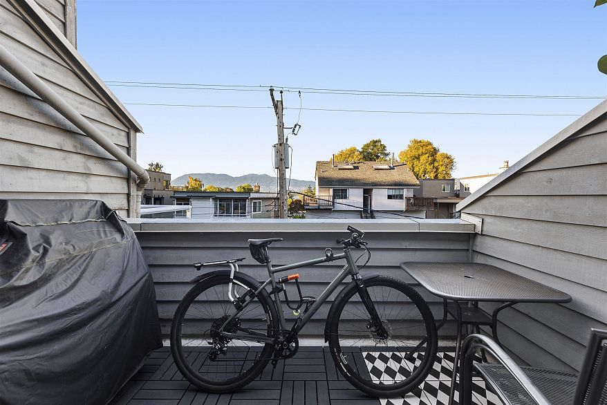 PH7 2125 York Avenue