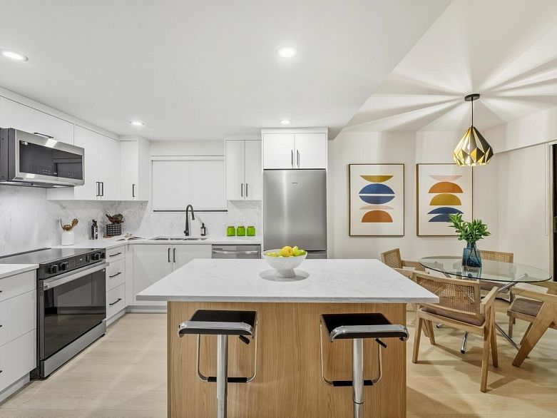 202 1165 Burnaby Street