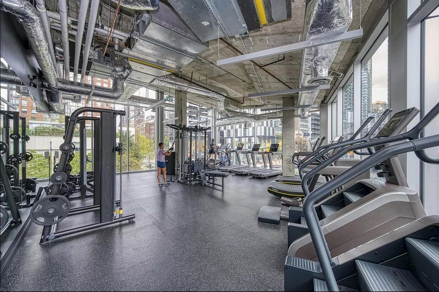 301 1480 Howe Street