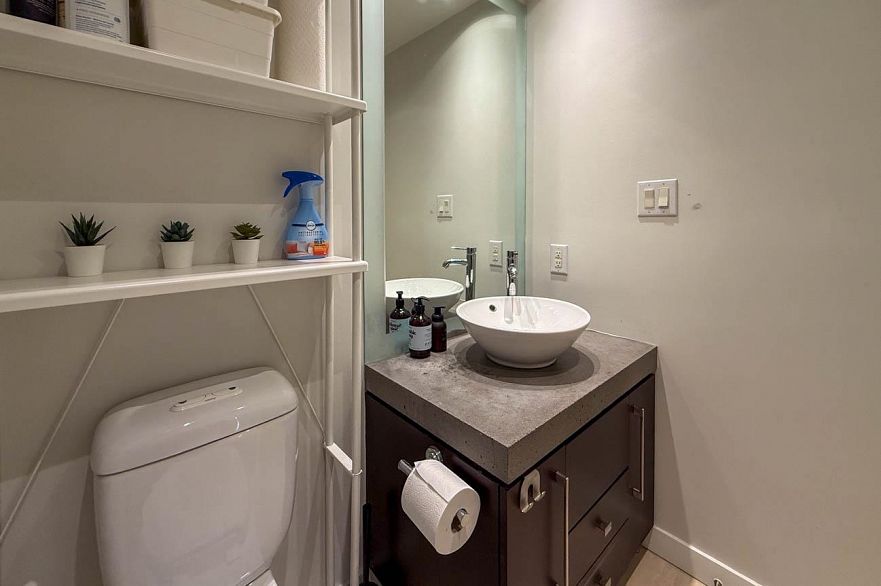 2703 638 BEACH CRESCENT, Vancouver BC V6Z 3H4