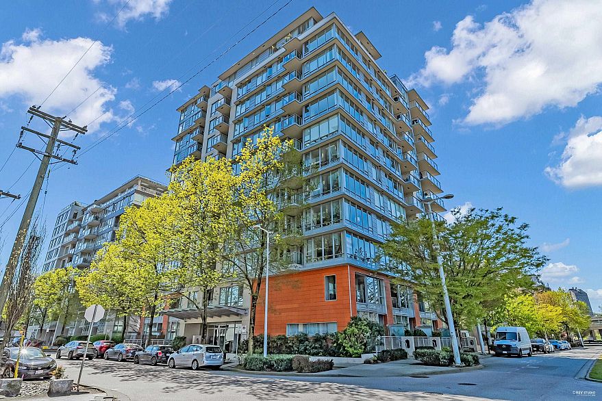 703 1833 Crowe Street