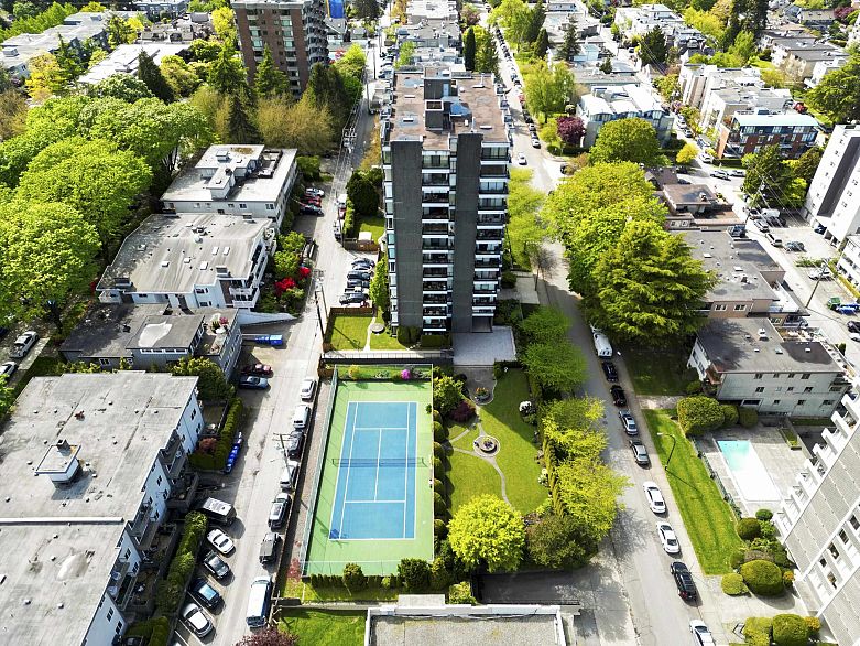 1003 2370 W 2nd Avenue