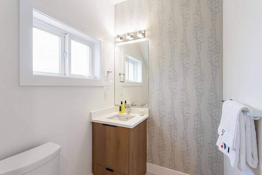 2658 Waterloo Street