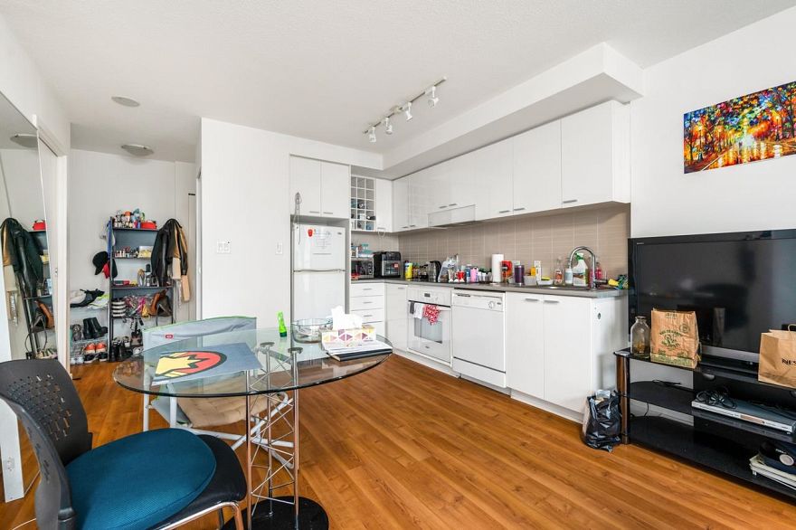 2307 668 Citadel Parade