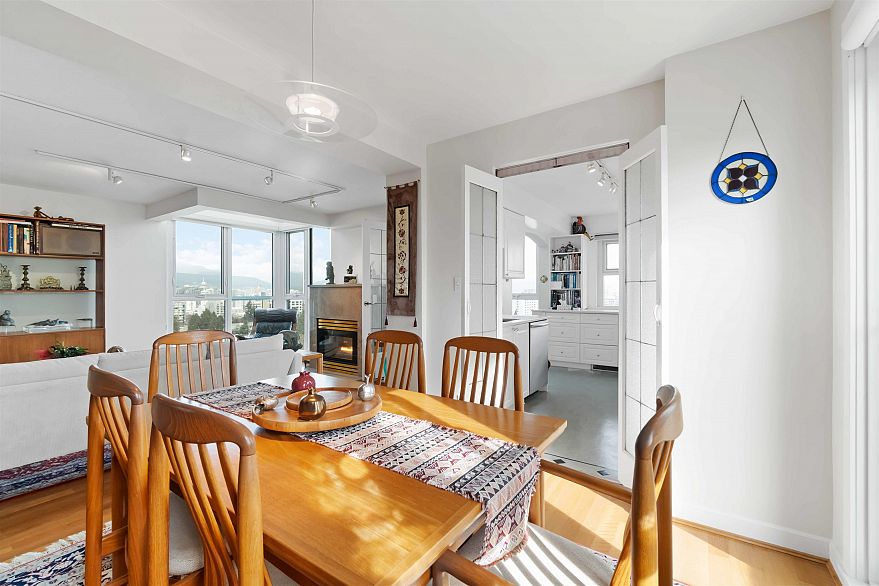 PH2B 2988 Alder Street