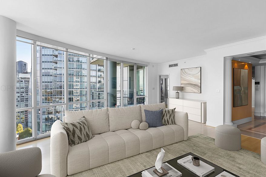 2302 323 Jervis Street