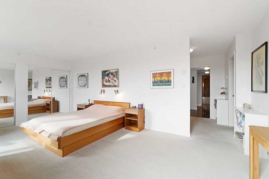 PH2B 2988 Alder Street