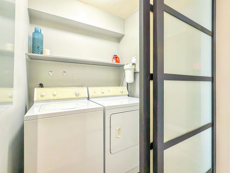 209 2140 Briar Avenue