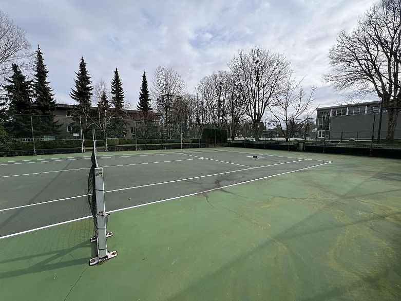 PH2B 2988 Alder Street