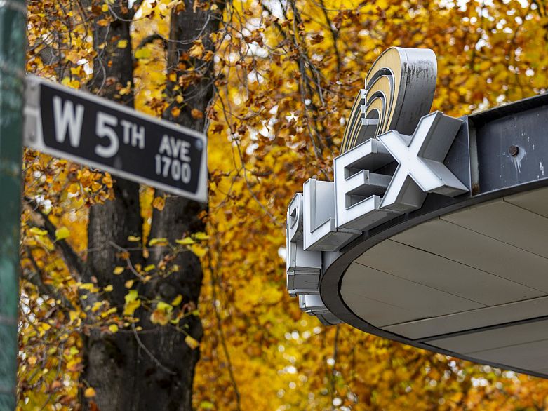 116 1890 W 6th Avenue