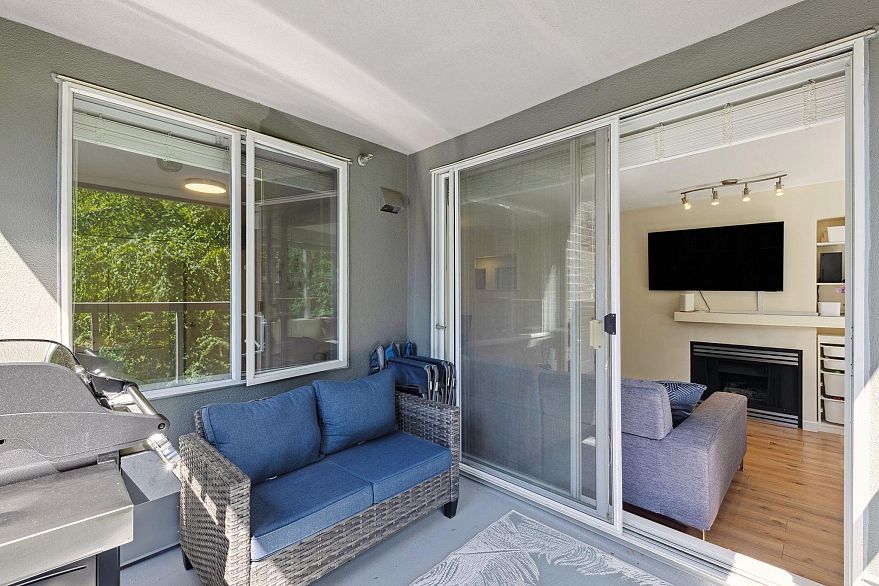 309 2288 Marstrand Avenue