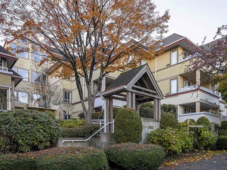 116 1890 W 6th Avenue