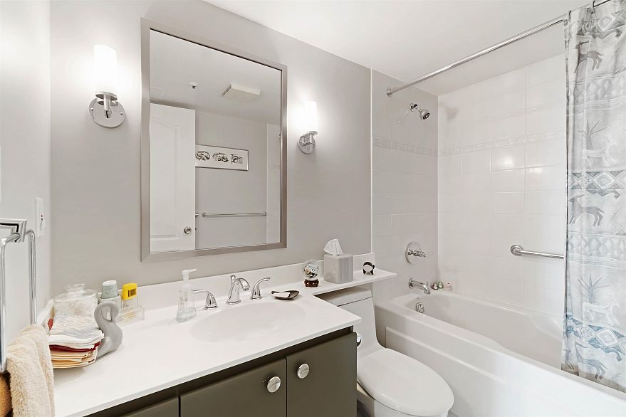 PH2B 2988 Alder Street