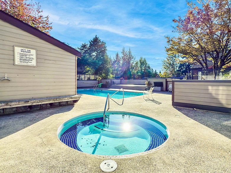 209 2140 Briar Avenue