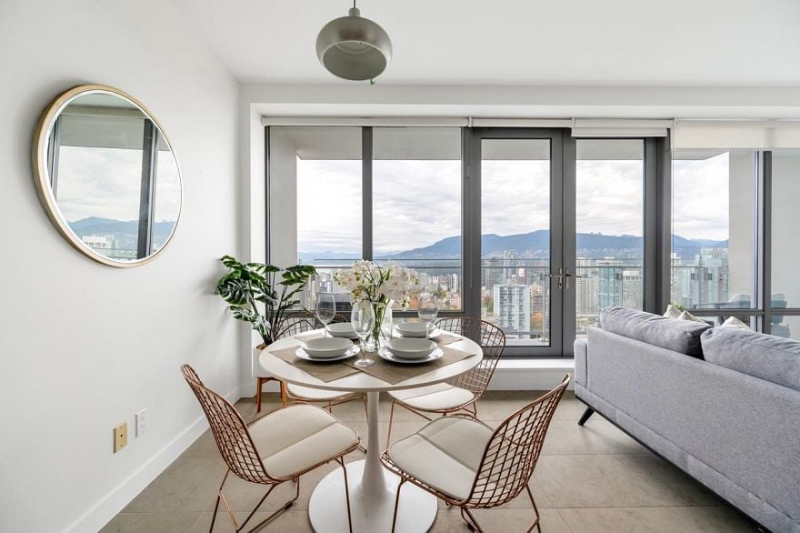 3105 1028 Barclay Street