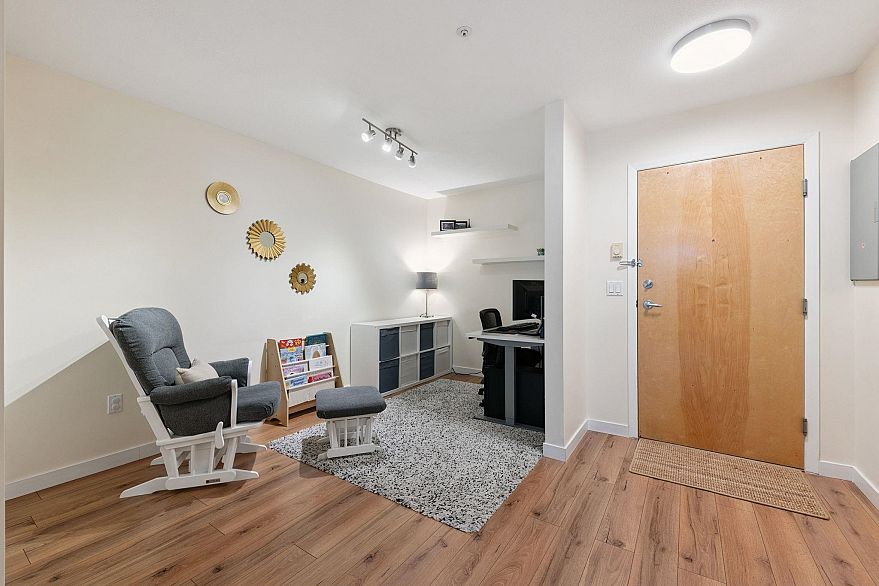 309 2288 Marstrand Avenue