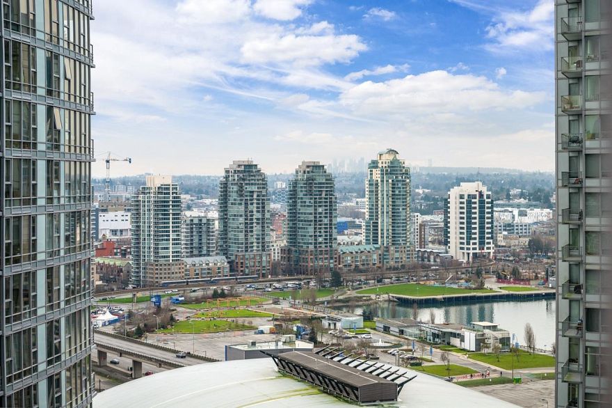 2307 668 Citadel Parade