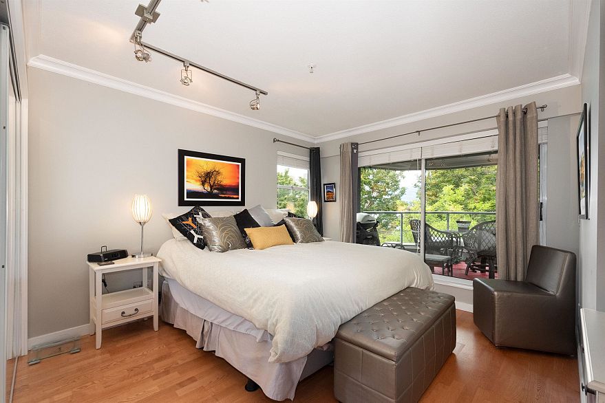 304 2250 W 3rd Avenue