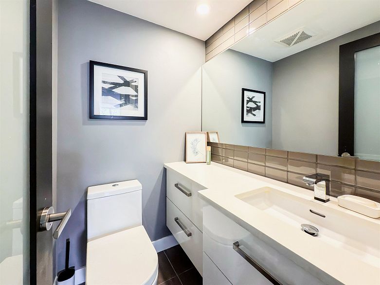 209 2140 Briar Avenue