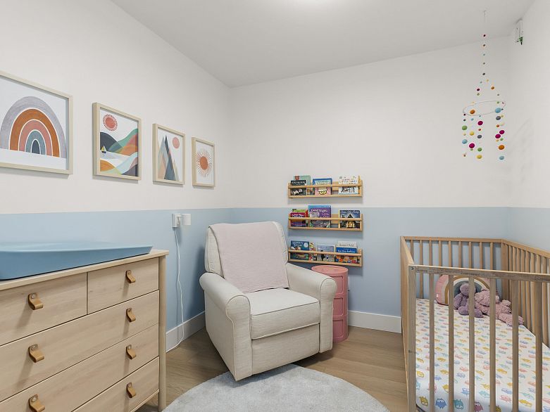 116 1890 W 6th Avenue