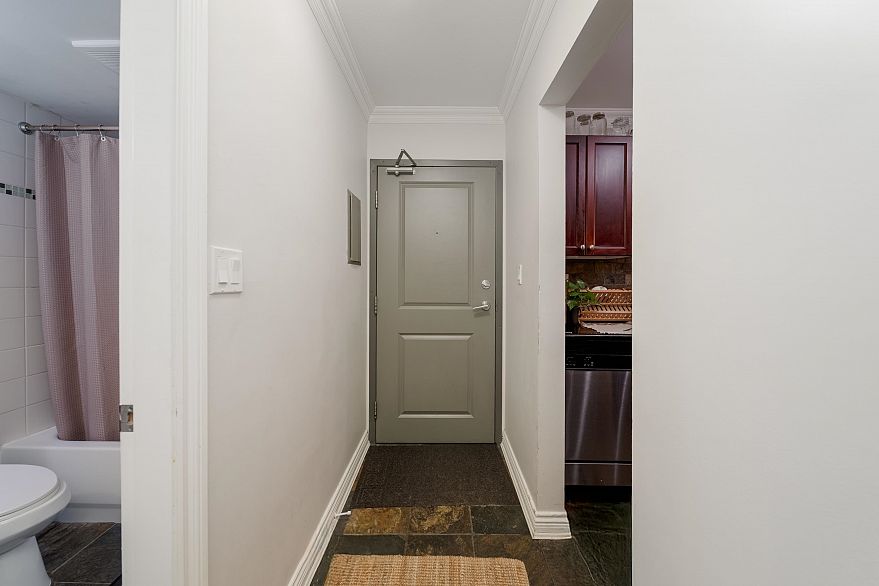 209 1550 Barclay Street