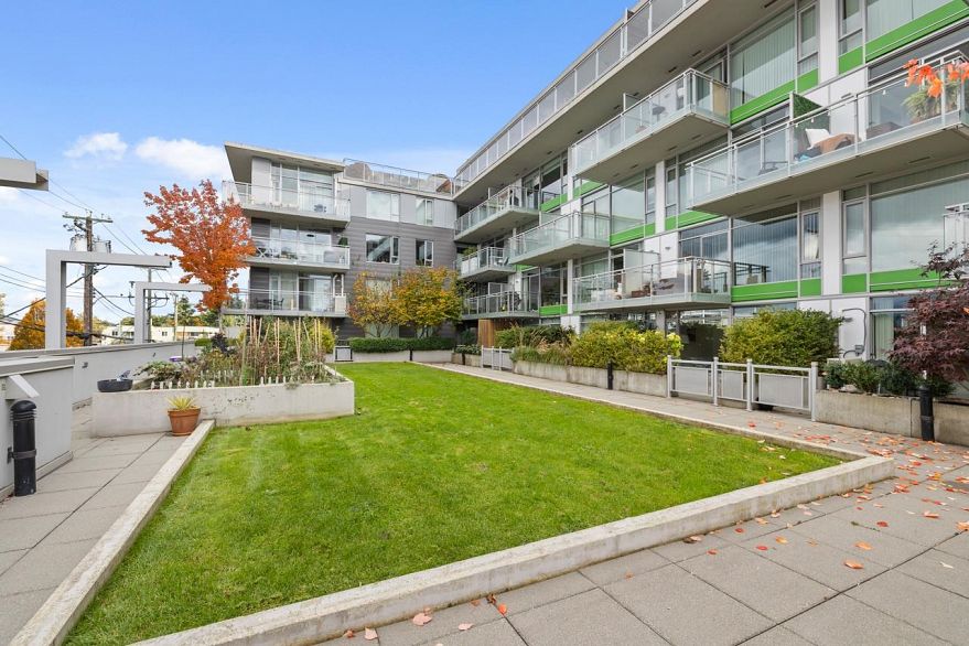 520 289 E 6th Avenue