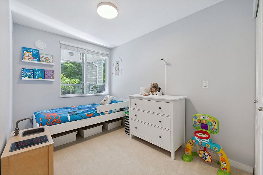 309 2288 Marstrand Avenue