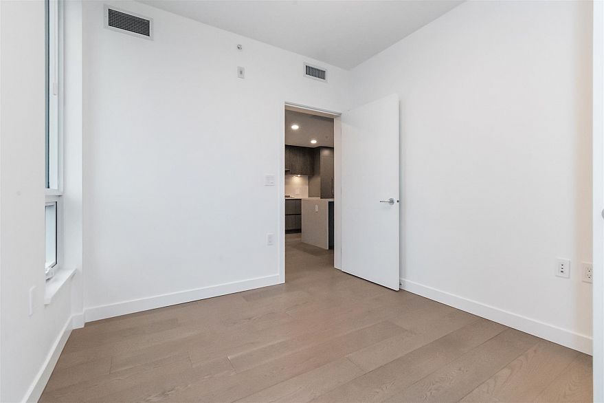 601 4240 Cambie Street