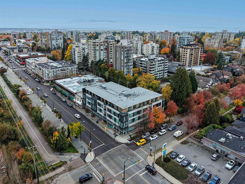 402 5325 West Boulevard