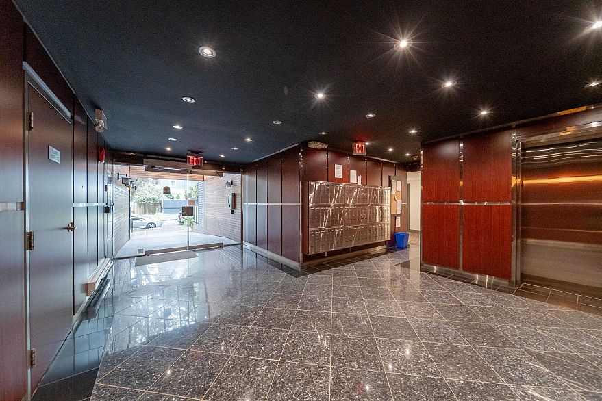 209 1550 Barclay Street