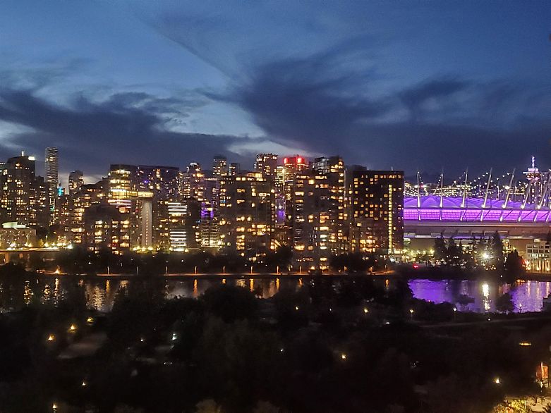 1202 1788 Columbia Street