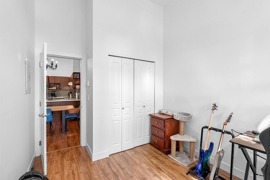 116 738 E 29th Avenue